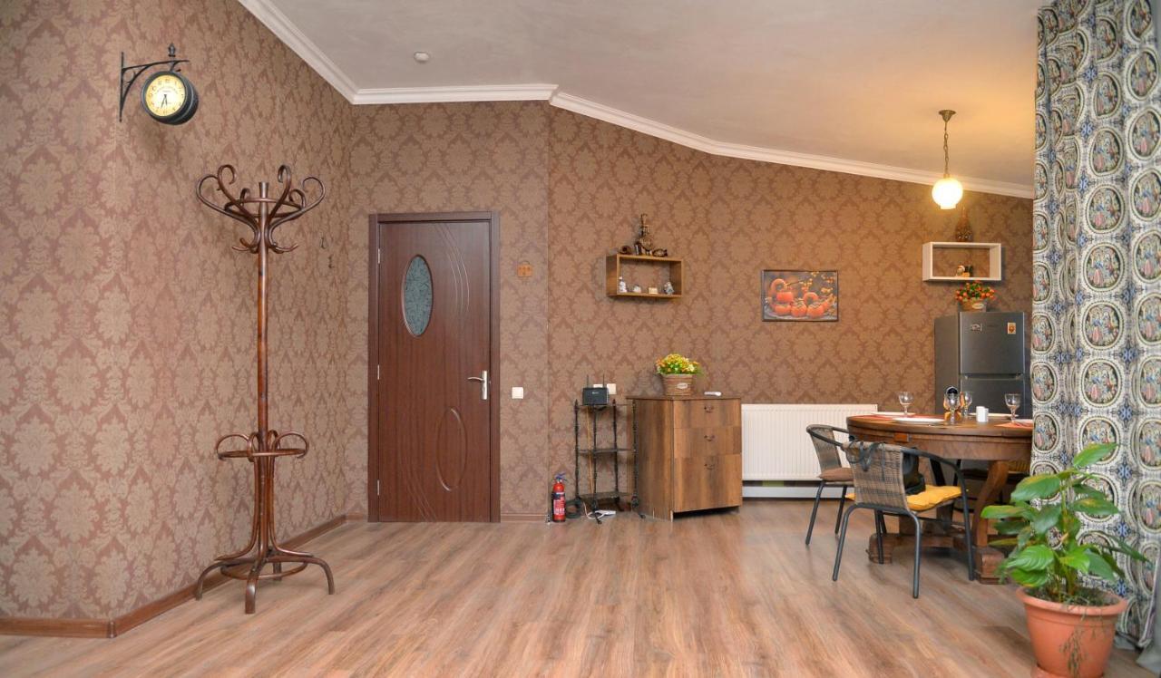 Natia'S Apartment On Dadiani St. Tbilisi Exteriér fotografie
